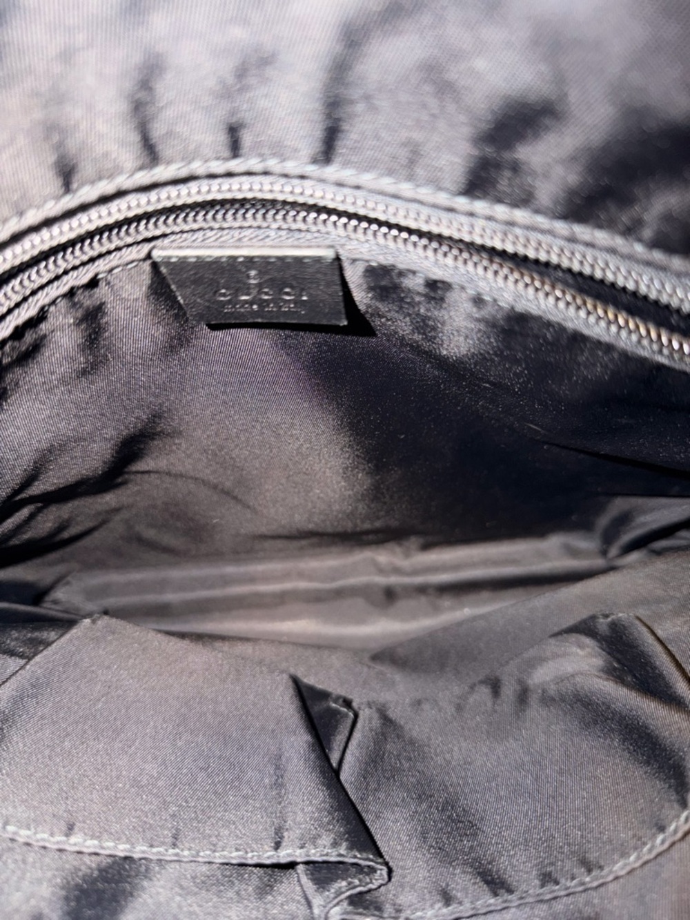 Gucci Black Monogram Messenger Shoulder Bag - Picture 13 of 15